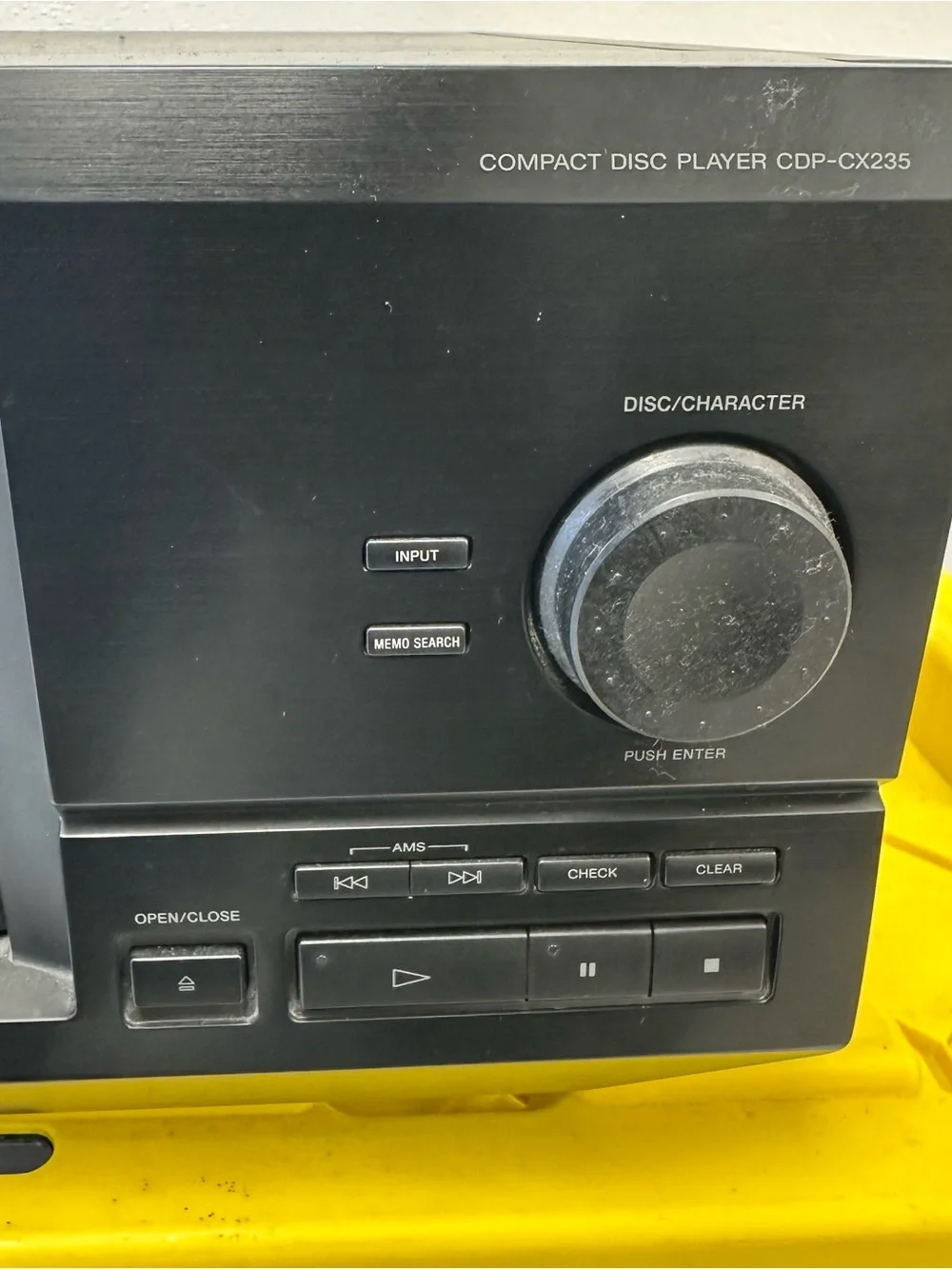 Sony CDP-CX235 Compact Disc Player Mega Storage 200 CD Changer